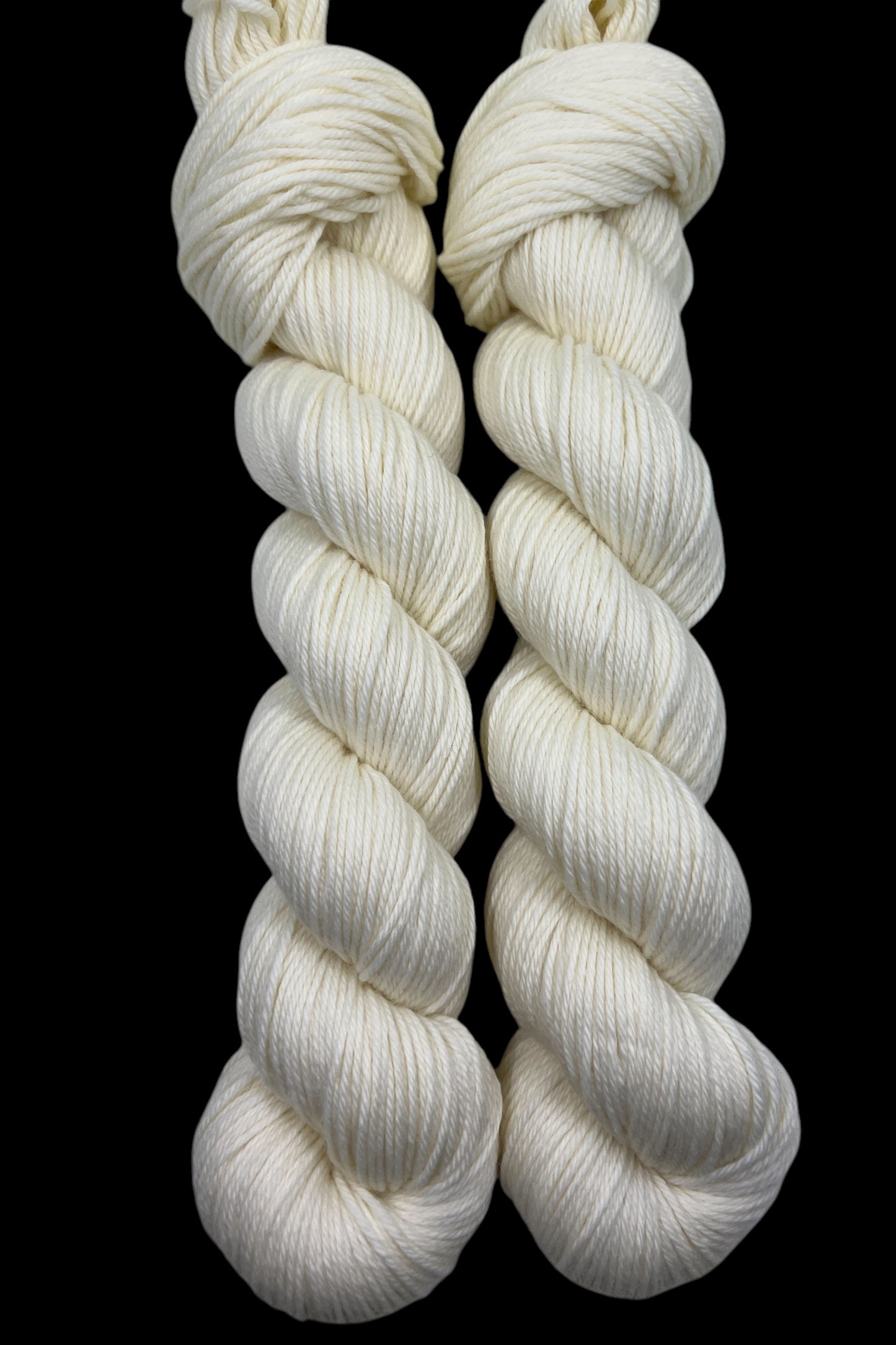 Swan White (Swanky DK)