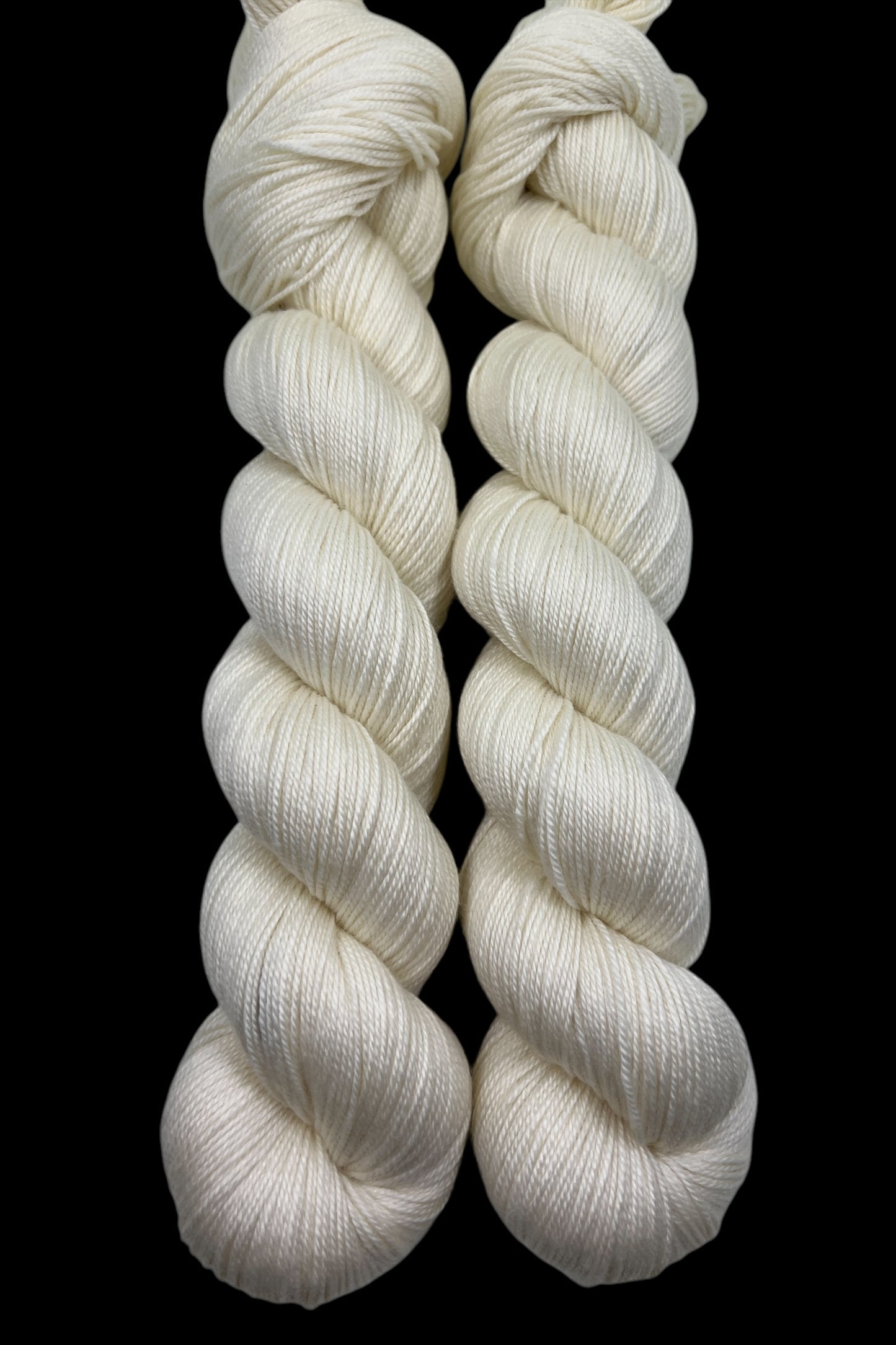 Swan White (Silky Sock)