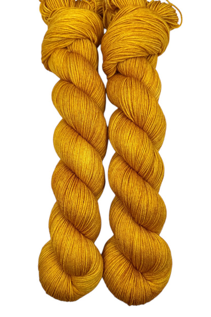 Bouquet Of Sharpened Pencils & Fox Books - Coordinating Cousins (DYED-TO-ORDER)