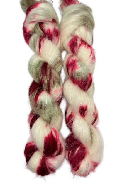 Under The Mistletoe (Fluffy Lace)